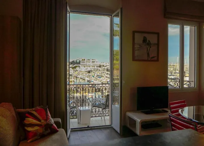 شقة Residences Cresci *