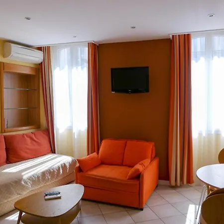 Residences Cresci كان