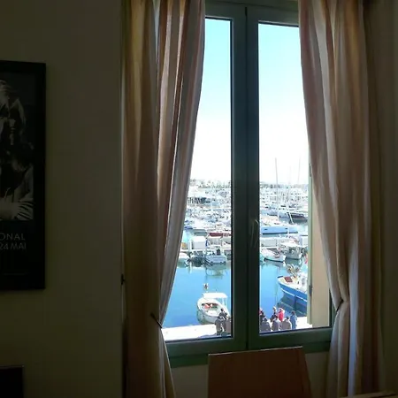Residences Cresci شقة كان