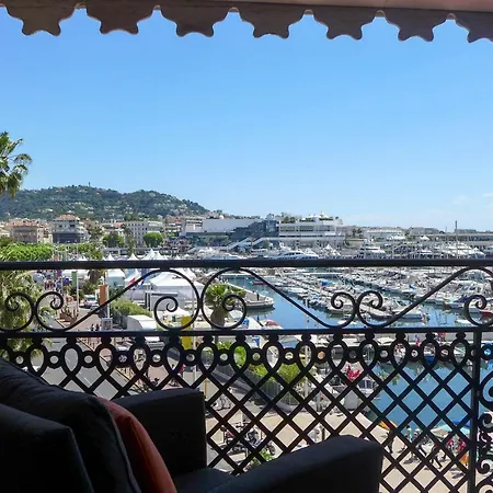 Residences Cresci شقة كان