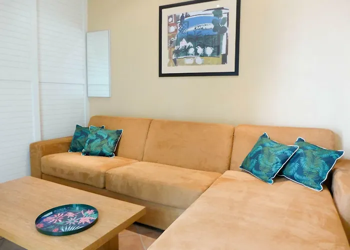 Apartman Residences Cresci *