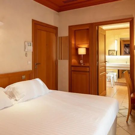 Residences Cresci *