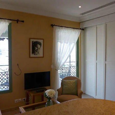 Residences Cresci * 戛纳
