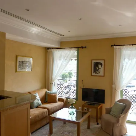 Residences Cresci *